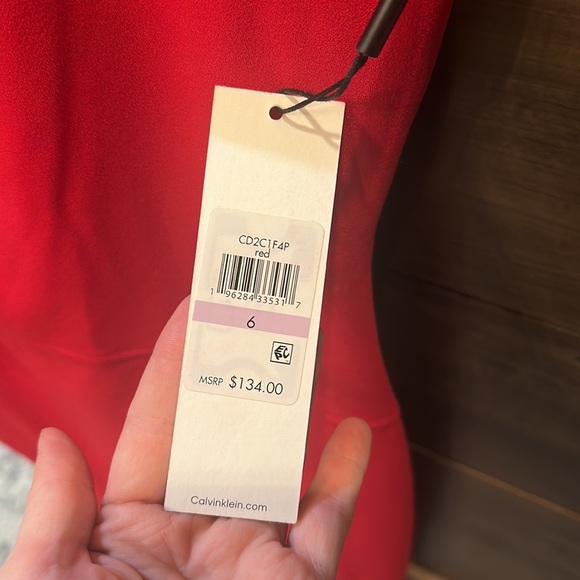 NWT Calvin Klein red asymmetrical shift dress size 6 - Picture 3 of 7